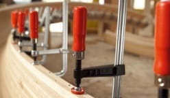 Ścisk śrubowy stolarski żeliwny Original BESSEY TG ze sprawdzoną rękojeścią drewnianą TG10 BESSEY